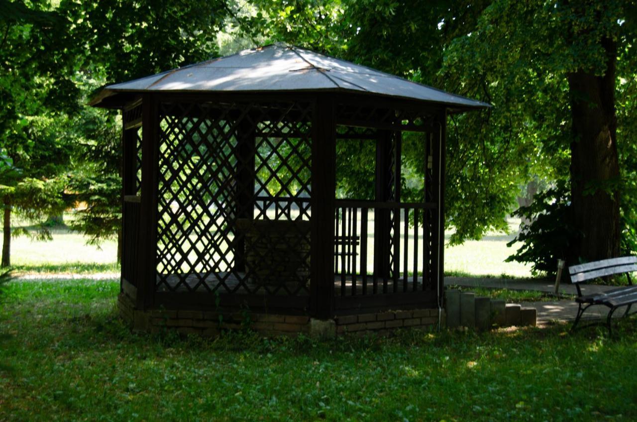 Osrodek Wczasow Zdrowotnych Rudawka Rymanowska公寓 外观 照片